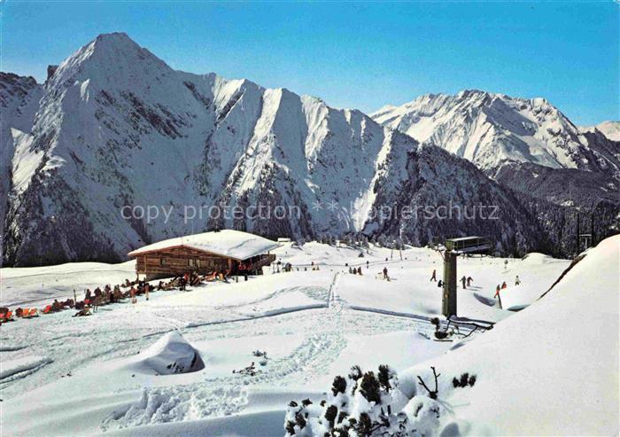 Mayrhofen Zillertal Tirol AT Ahornbahn Filzenboden Tristner Gruenberg Skihuette