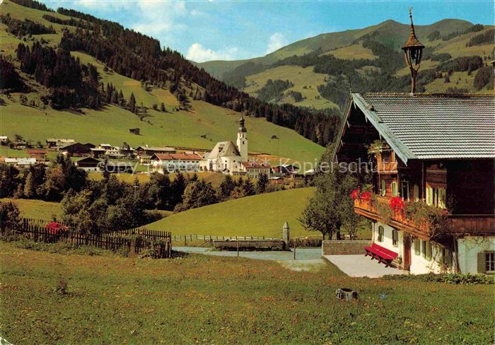 Jochberg Tirol AT Kirche Bauernhaus Bergdorf Gruenhuegel Sommerlandschaft Luftku