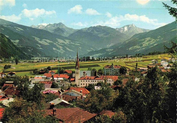 Fuegen Zillertal Tirol AT Hochfuegen Zillertal Kirchturm Dorfpanorama Bergtal Fe