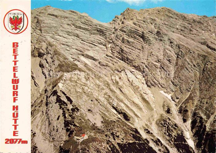 Bettelwurfhuette 2250m Hall Tirol AT Karwendel Felsenwand Berge Gipfel Schneefel