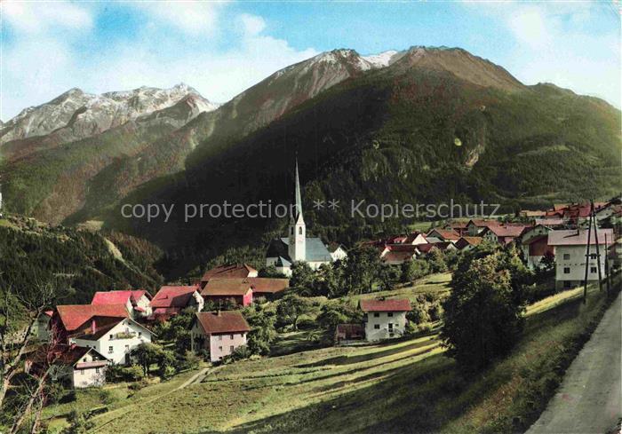 Wenns Pitztal Tirol AT Kaunergrat Pitztal Kirchturm Dorf Bergpanorama Bergwiesen