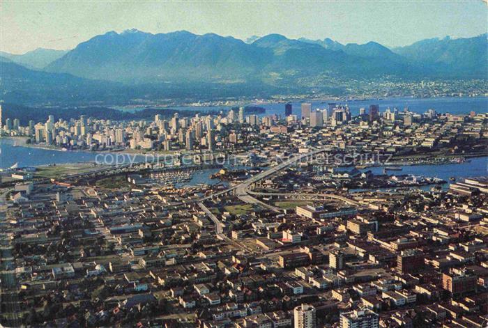 VANCOUVER BC Canada Vancouver Skyline Bruecke Hafen Berge Luftbild Grossstadt