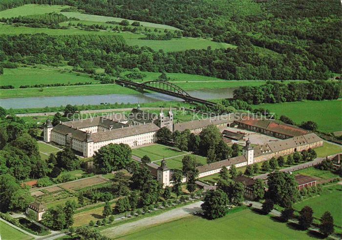 Hoexter Weser NRW Schloss-Corvey Klosteranlage Bruecke Felder Wald Gaerten