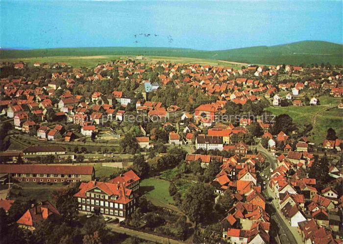 Clausthal-Zellerfeld Goslar Niedersachsen Harz Stadtansicht Dachlandschaft Felde
