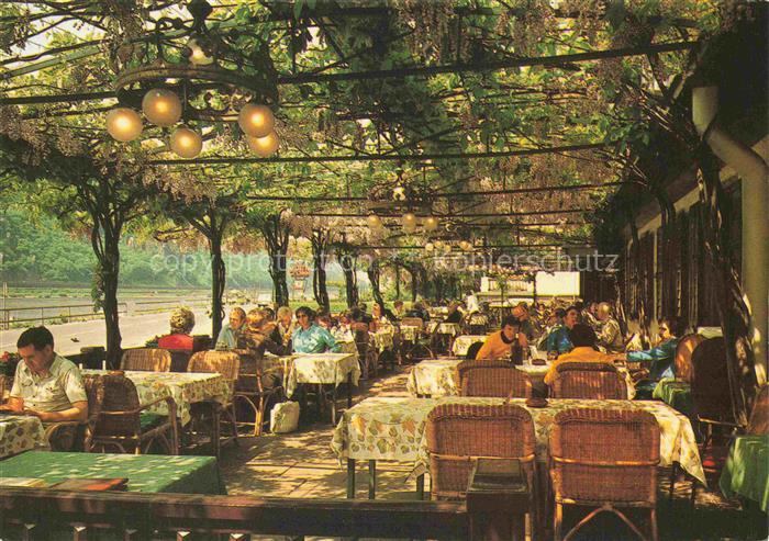 AssMANNSHAUSEN Rhein Restaurant Weinlaube Terrasse Gaeste Gasthof-Krone Weingart