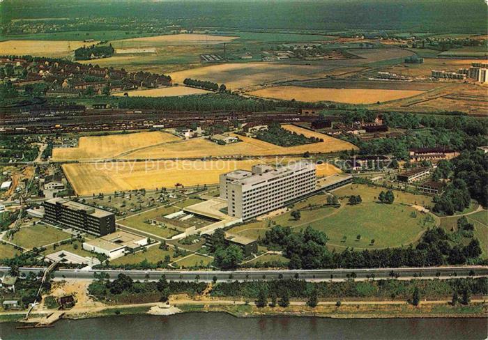 Porz Koeln Rhein NRW Krankenhaus Rhein Felder Hochhaus Klinikareal Porz-Wahn
