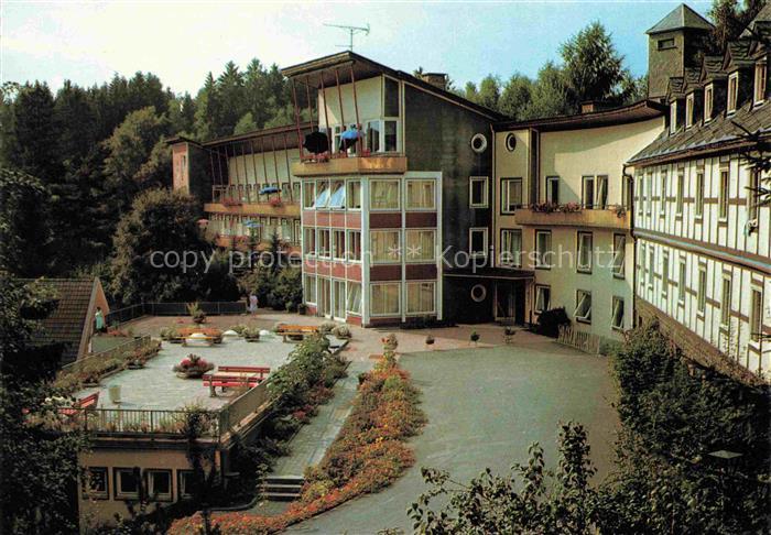 Bad Berleburg NRW Klinik-Wittgenstein Sanatorium Innenhof Wald Fachwerkgebaeude