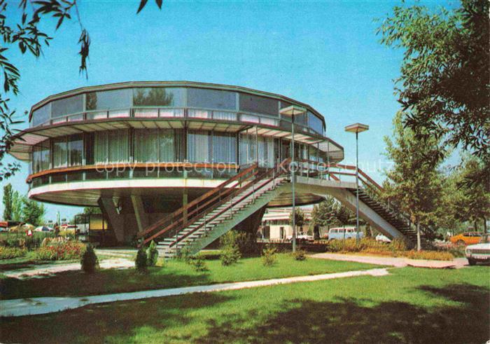 Balatonszeplak Plattensee HU Interpress-Hotel Rundgebaeude Modernismus Journalis