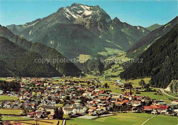 Mayrhofen Zillertal Tirol AT Gruenberg Talblick Kirchturm Bergpanorama Sommerlan