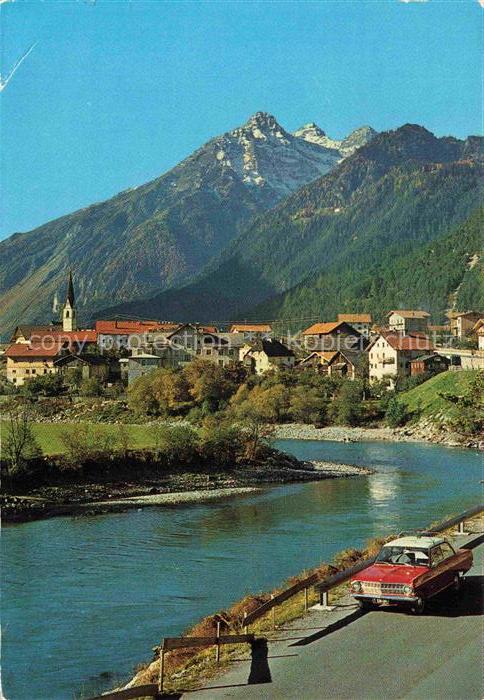 Pfunds Tirol AT Piz-Mondin Oberinntal Inn Bergpanorama Kirchturm Strasse Herbstl