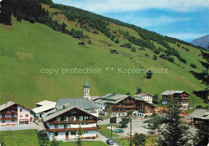 Gerlos Zillertal Tirol AT Zwiebelturm Bergwiesen Ortskern Sommerlandschaft Almhu