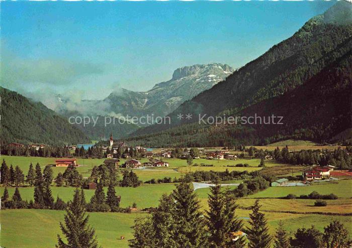 St Ulrich Pillersee Tirol AT Pillersee Steinplatte Talblick Kirchturm See Bergpa