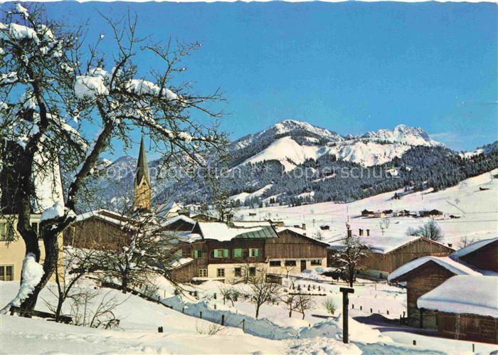 St Jakob 855m Pillerseetal Tirol AT Pillerseetal Kirchturm Winterlandschaft Dorf