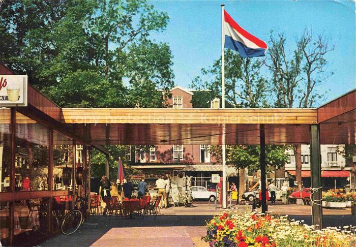 Bergen ALKMAAR Noord-Holland NL Plein Marktplatz Niederlande-Flagge Cafe Terasse