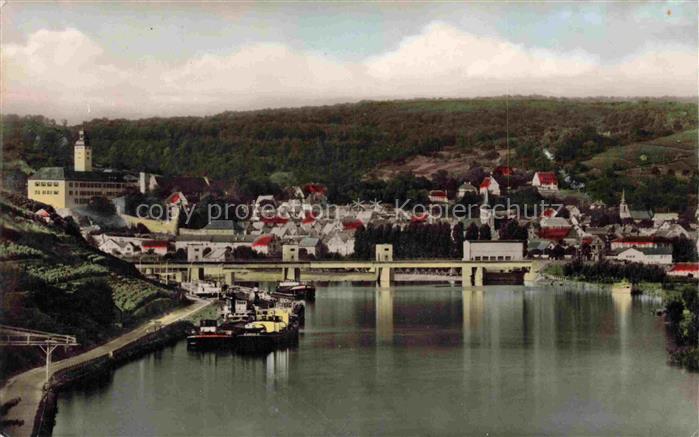 Gundelsheim Neckar Neckar Bruecke Dampfer Weinberge Kirchturm Stadtansicht rote