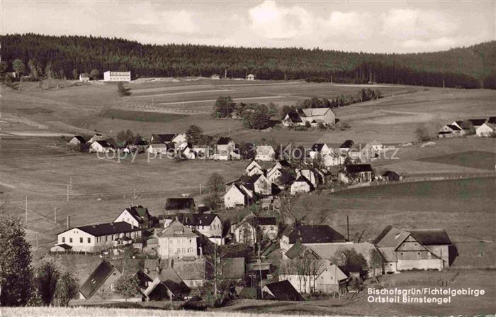 Bischofsgruen Bayreuth Bayern Fichtelgebirge Birnstengel Ortschaft Haeuser Felde