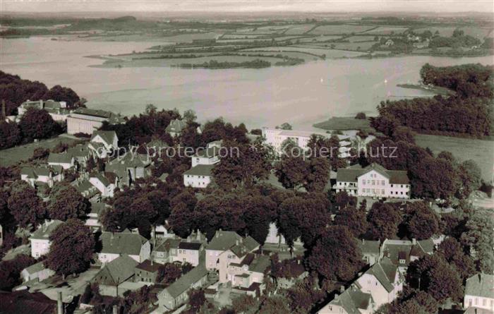 Bad Segeberg Segeberger-See See Altstadt Wohnhaeuser Baeume Felder Luftbild
