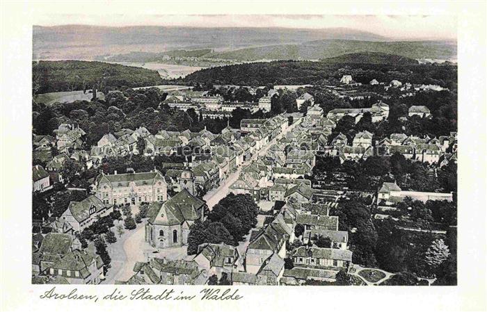 Arolsen Bad Kirche Marktplatz Wohnhaeuser Wald Huegel See Fachwerkhaeuser Innens
