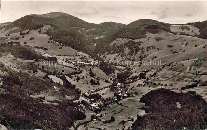 Aitern Belchen Schwarzwald BW Holzinshaus Belchen Schwarzwald Tal Weide Wald Ber