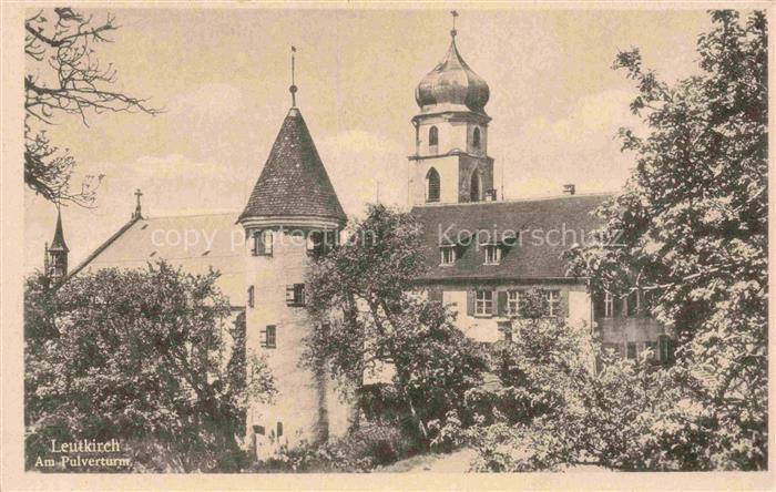 Leutkirch Pulverturm Zwiebelturm Kirche Turm Baeume Altstadt