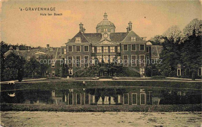 S-Gravenhage GRAVENHAGE Den Haag NL Huis-ten-Bosch Schloss Teich Spiegelung Park