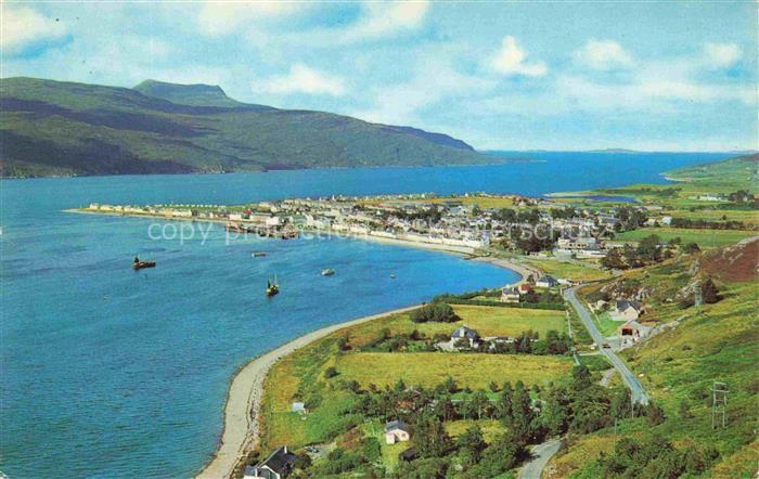 Ullapool Scotland UK Loch-Broom Summer-Isles Kuestenort Fischerhafen Berge Kuest