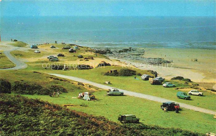 Ogmore-by-Sea Vale Bridgend Wales UK The-Beach Strand Kueste Autos Parkplatz Mee