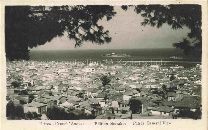 Patras Patrasso Greece Stadtblick Meer Schiffe Hafen Daecher Peloponnes Patras