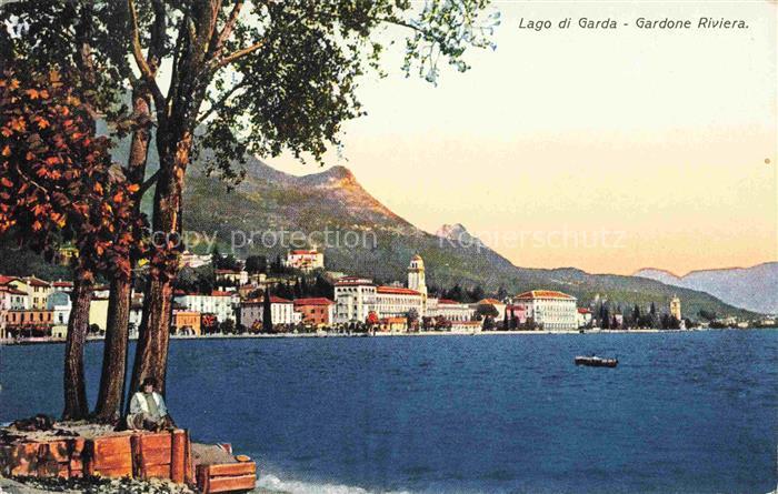Gardone Riviera di Garda Fasano Lombardia IT Lago-di-Garda Gardone-Riviera See A