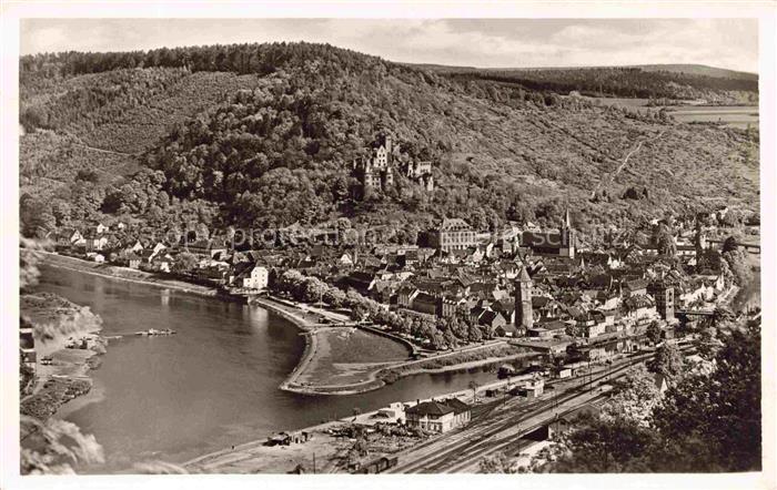 Wertheim Main BW Main Taubermuendung Burg Kirche Stadtpanorama Fluss Bahnlinie W
