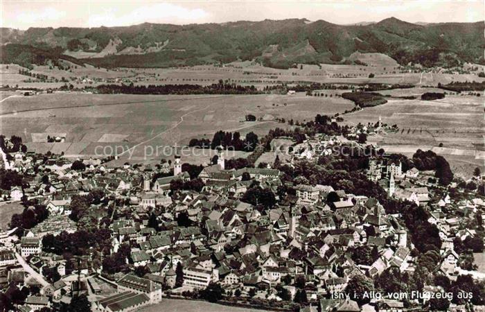 Isny Allgaeu Bayern Stadtpanorama Kirche Allgaeu Felder Berge Luftbild