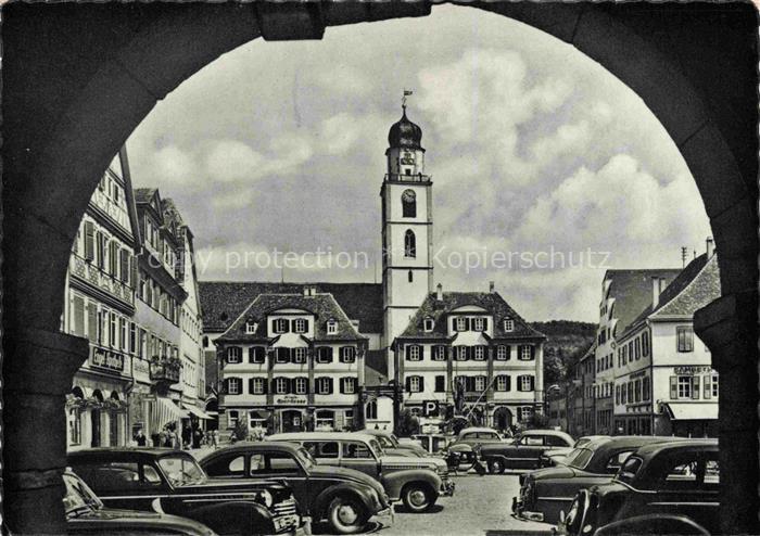BAD MERGENTHEIM BW Marktplatz Stadtkirche Autos Torbogen Geschaefte Parkplatz