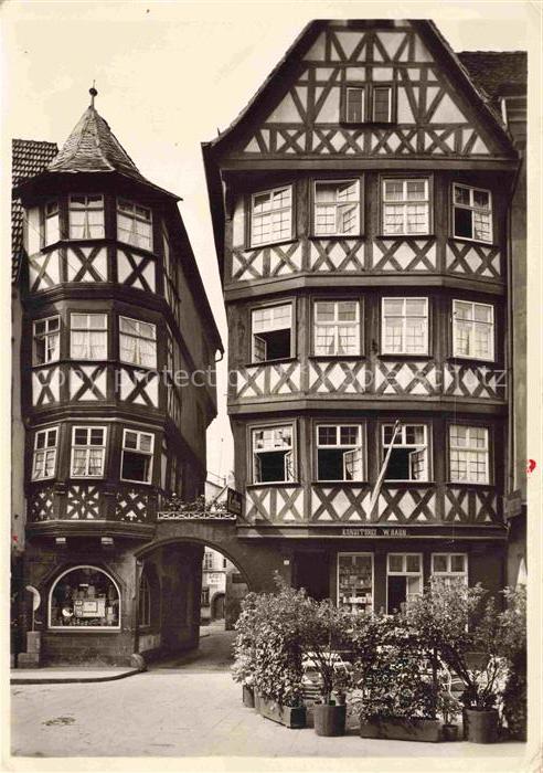 Wertheim Main BW Markt Fachwerkhaus Erkertuermchen Gewoelbegang Laden Altstadt 1