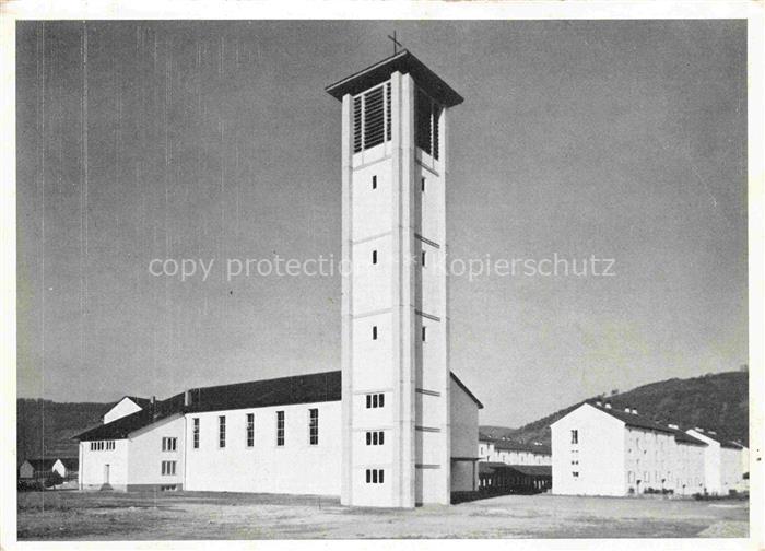 Bestenheid Wertheim Main BW Moderne-Kirche Kirchturm Kreuz Wohnhaeuser Huegel