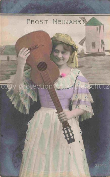 Gitarre Guitar Guitare Chitarra Guitarra-- Neujahr Frau