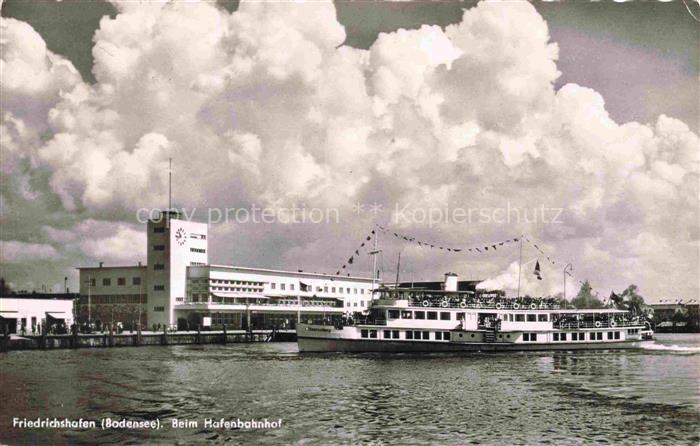 Dampfer Binnenschifffahrt Friedrichshafen Bodensee Hafenbahnhof