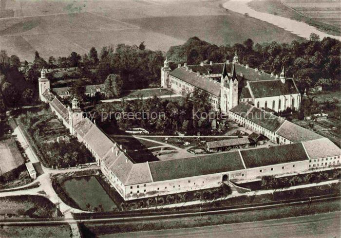 Corvey Hoexter Weser Reichsabtei-Corvey Schloss Weser Fliegeraufnahme Klosteranl