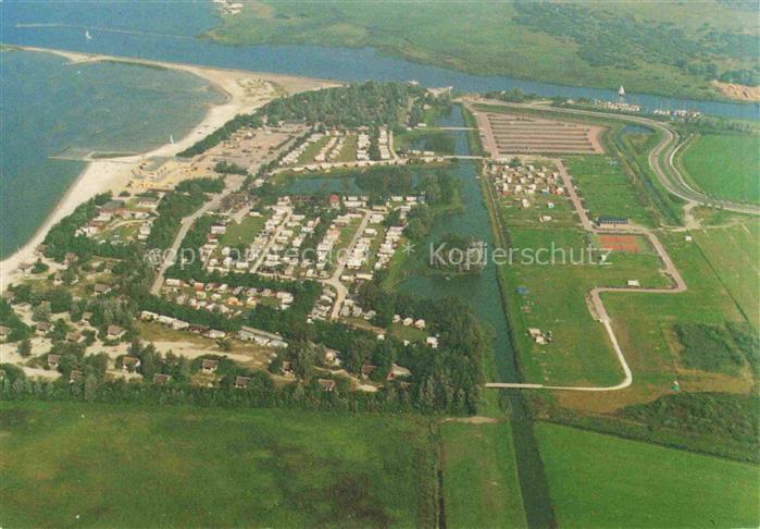Makkum Friesland NL Recreatiecentrum-De-Holle-Poarte Luftaufnahme Strand Kanal I