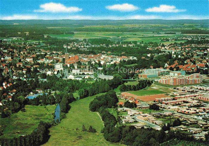 Borne Uelzen Stadtpanorama Kirche Fluss Sportplatz Wohngebiete Felder