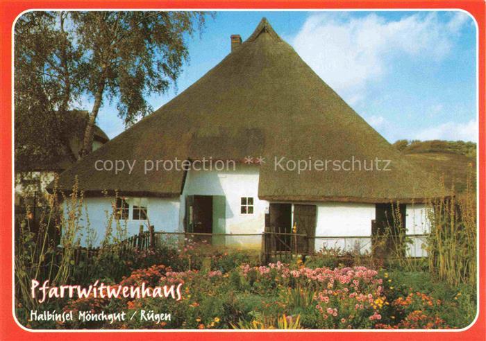 Gross-Zicker Gager Ruegen Pfarrwitwenhaus Reetdach Blumengarten Moenichgut Halbi