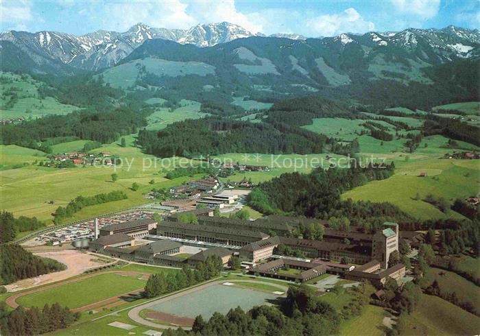 Sonthofen Allgaeu Bayern General-Oberst-Beck-Kaserne Allgaeu Alpen Fliegeraufnah