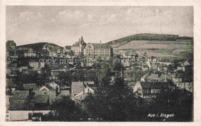 Aue Sachsen Stadtansicht Erzgebirge Kirche Daecher Huegel Panorama