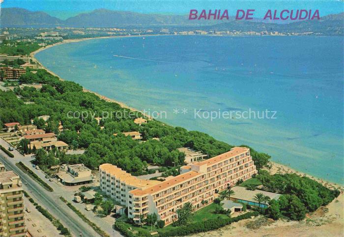 Ses Fotges Bahia de Alcudia Mallorca ES Ses-Fotges Bucht Hotel Strand Pinienwald