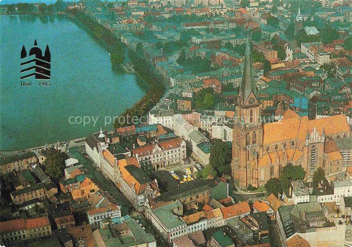 SCHWERIN Mecklenburg Dom Schweriner-See Altstadt Marktplatz Rathaus Innenstadt