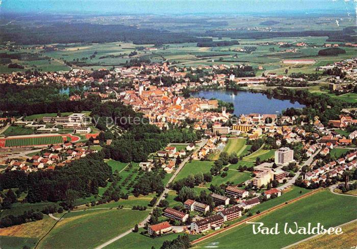 Bad Waldsee Luftbild See Altstadt Moorheilbad Kneipkurort Felder Sportanlagen