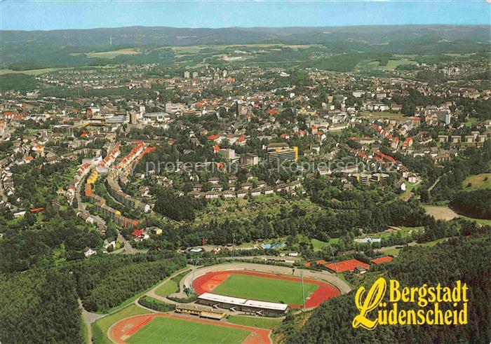 LueDENSCHEID NRW Luftbild Stadion Stadtpanorama Sauerland Leichtathletik Wohngeb
