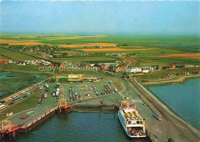 Dagebuell Nordfriesland Schleswig-Holstein Mole Faehre Hafen Parkplatz Flachland