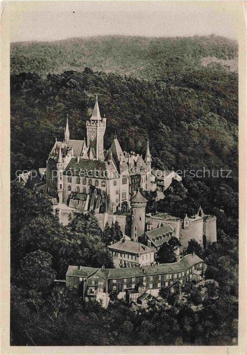 Wernigerode Harz Schloss-Wernigerode Feudalmuseum Fliegeraufnahme Wald Tuerme Bu