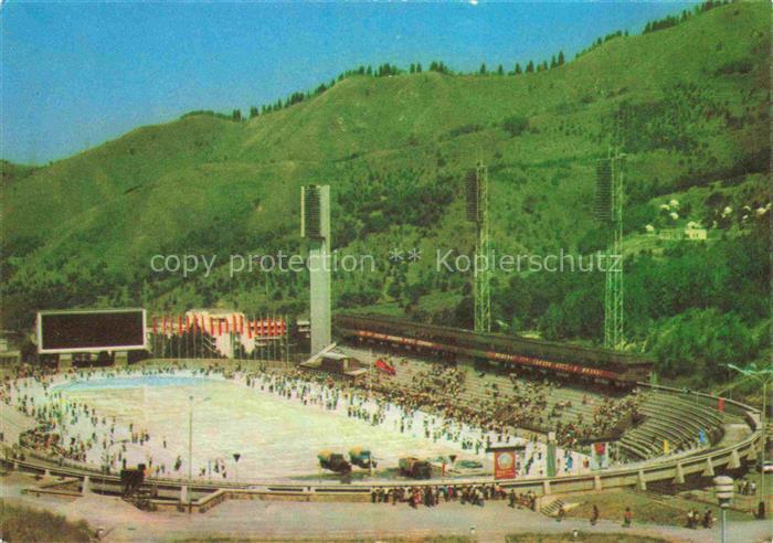 Alma-Ata Almaty Kasachstan Medeo Eislaufbahn Eisstadion Berge Tribuenen Flutlich