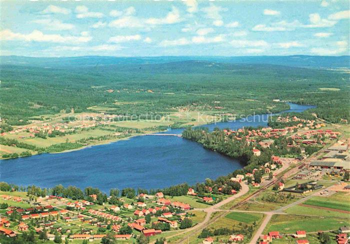 Grangaerde Fliegeraufnahme Vaesterdalaelven See Wald Siedlung Bruecke